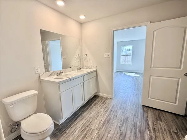 $2,150 | 1395 Road 5102, Cleveland, TX 77327