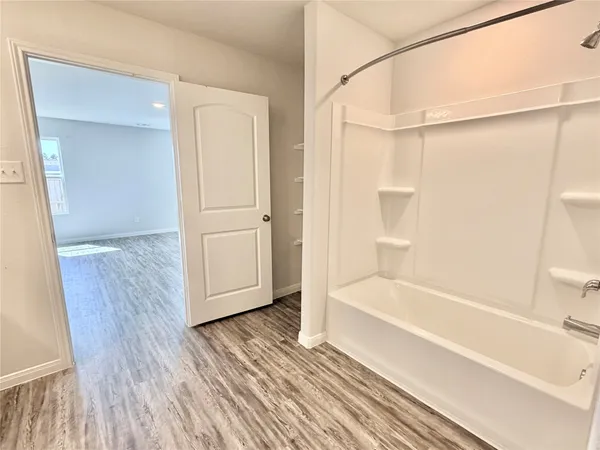 $2,150 | 1395 Road 5102, Cleveland, TX 77327