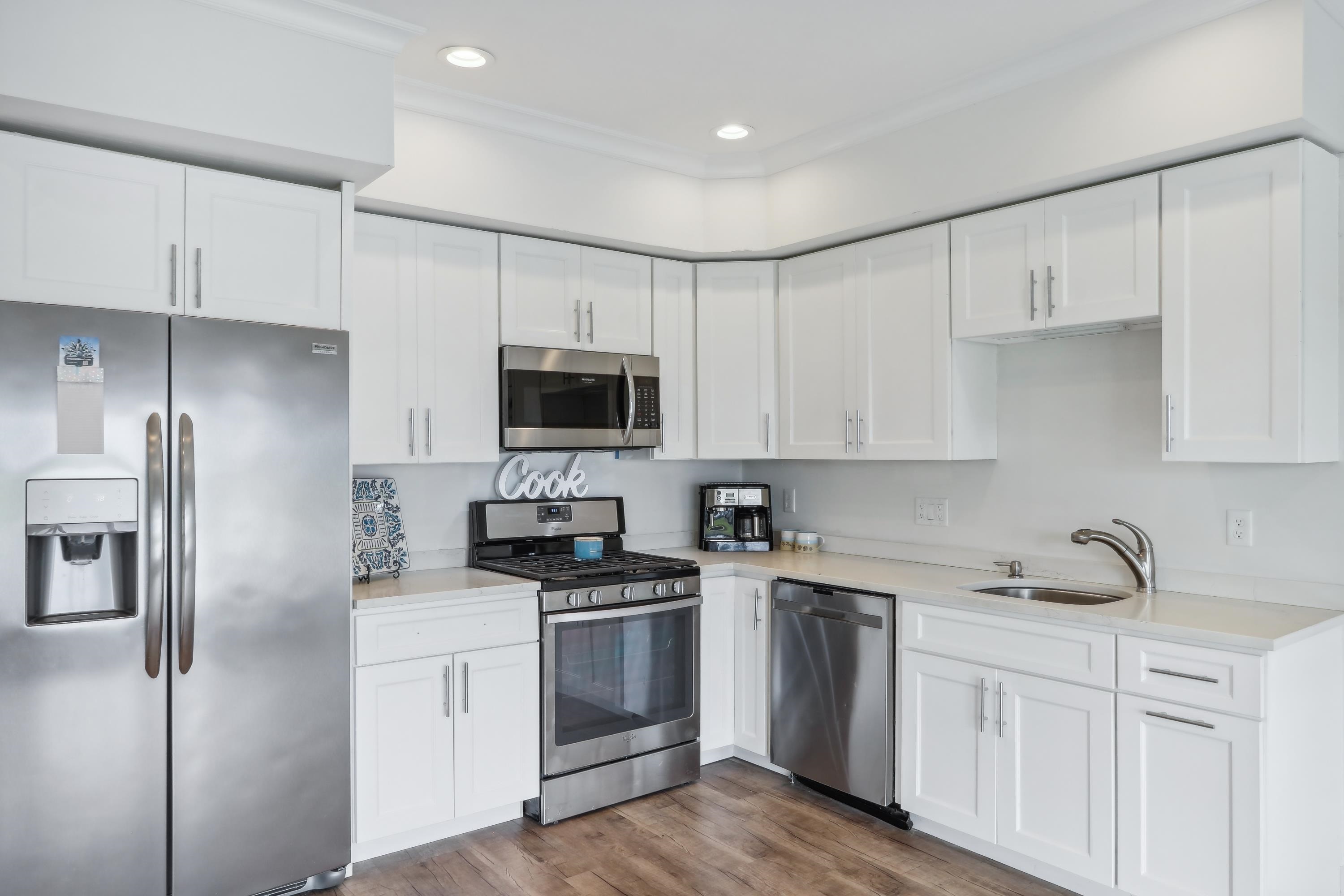 155 Island Path, Unit B Hampton, NH 03842 - Photo 8 of 35