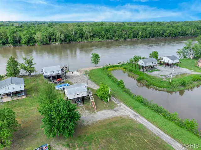 $87,000 | 21 Lehmond Island Road, St. Charles, MO 63301