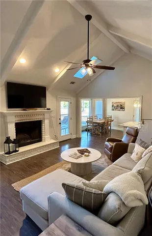 $2,200 | 205 Salem Drive, Mandeville, LA 70471