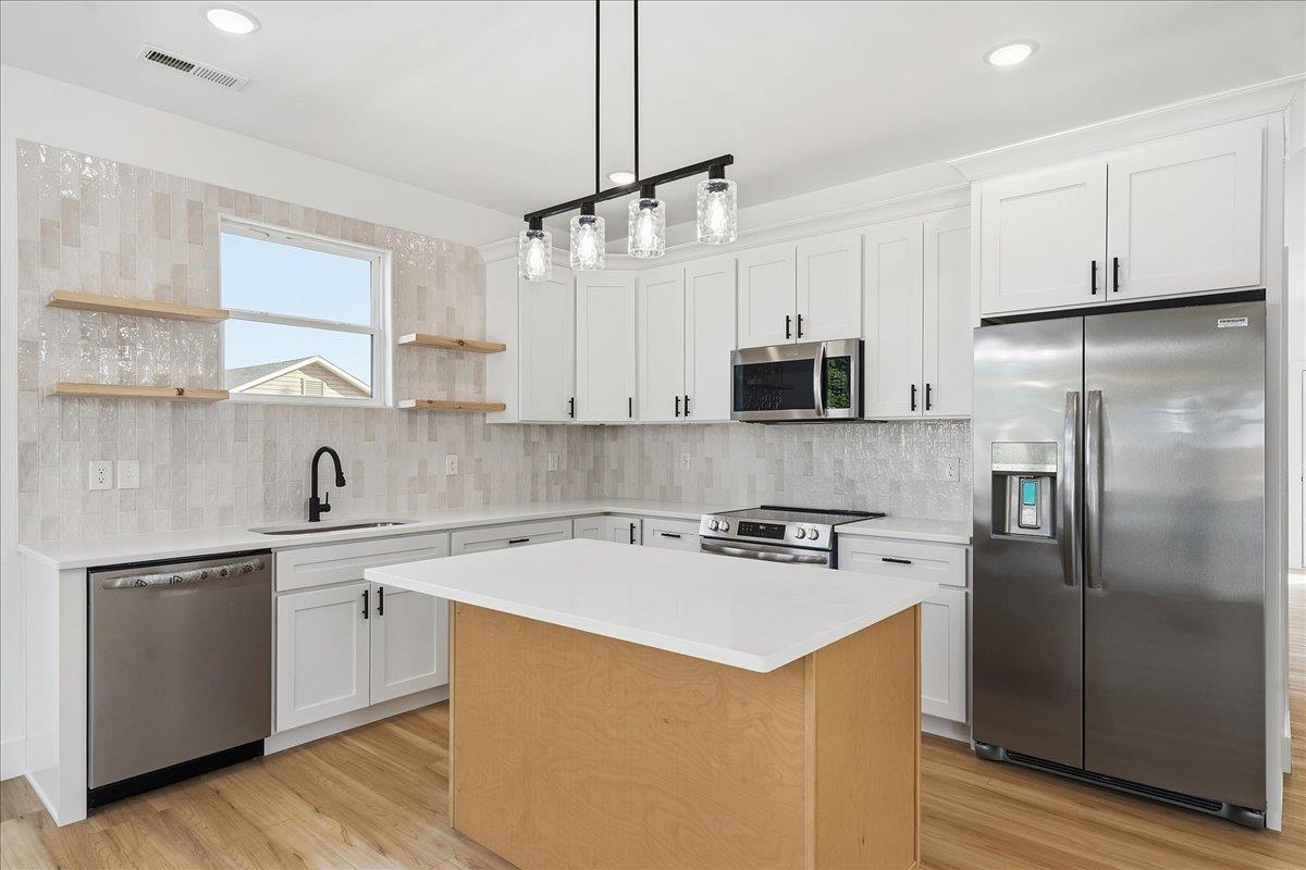 3670 Peachtree Road Inman, SC 29349 - Photo 2 of 32 Gallery Image 2