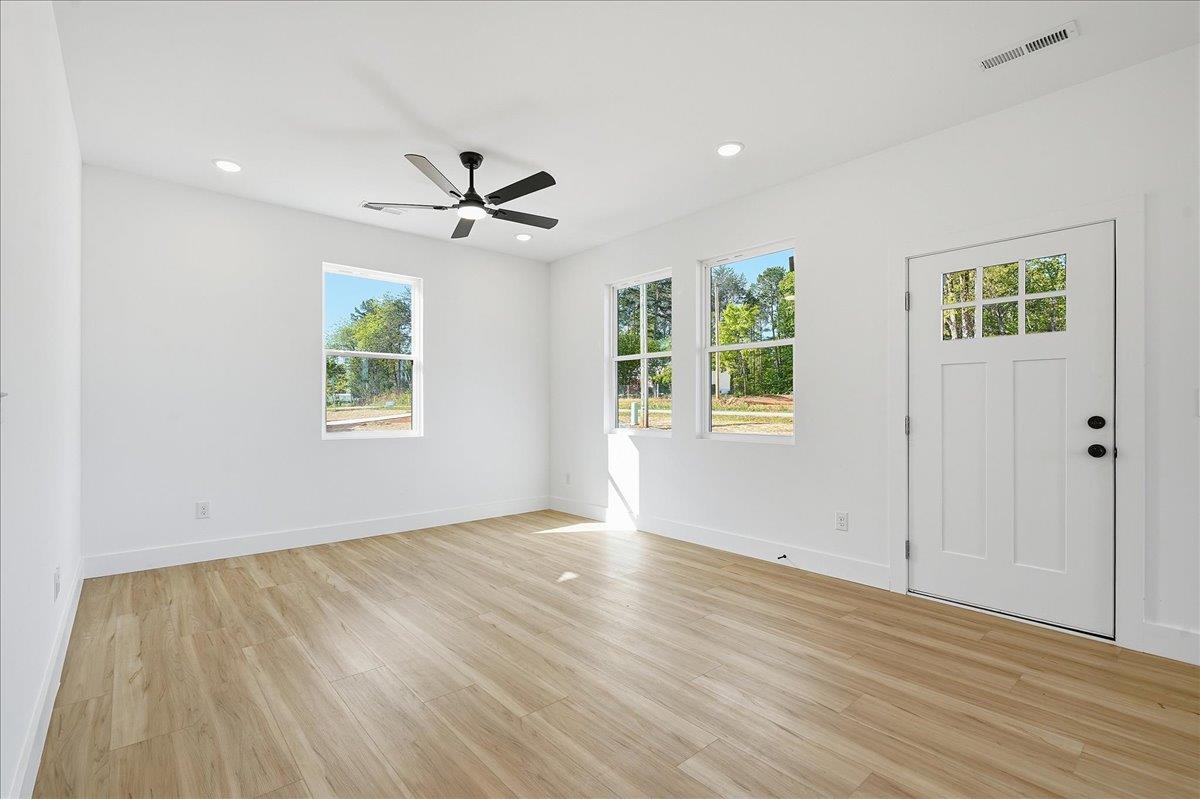 3670 Peachtree Road Inman, SC 29349 - Photo 9 of 32 Gallery Image 9