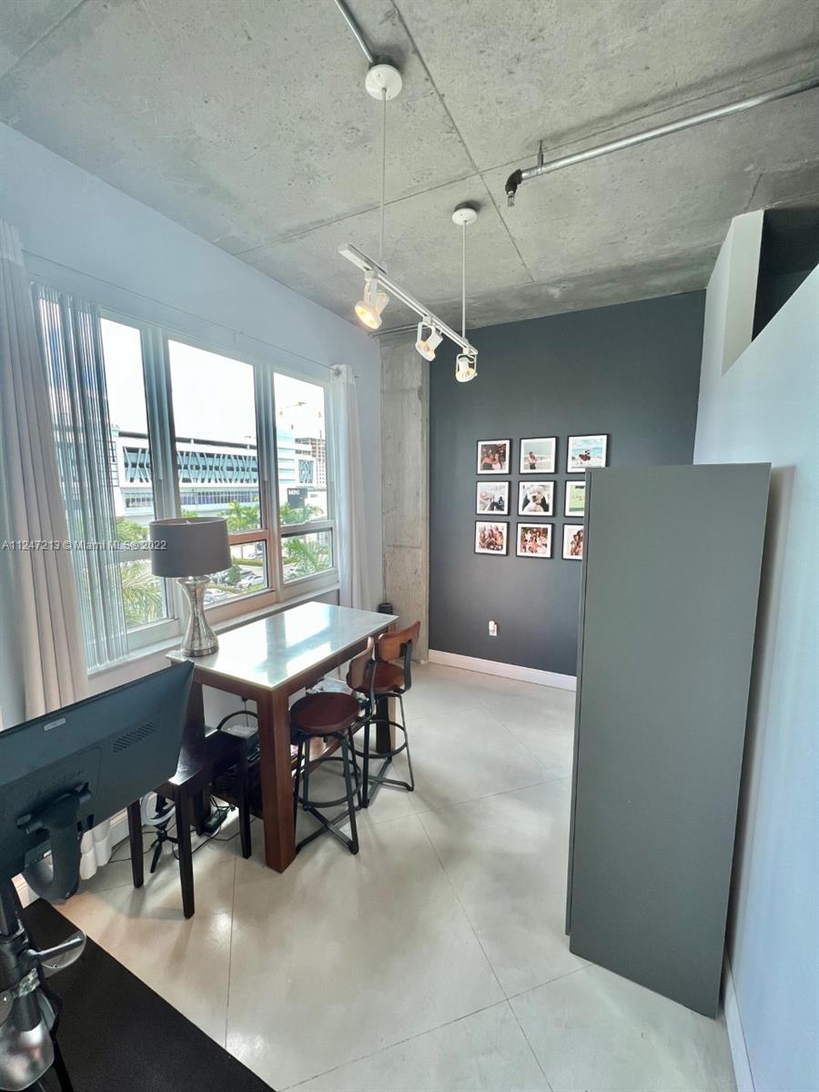 2001 Biscayne Boulevard, Unit 2414 Miami, FL 33137 - Photo 6 of 8