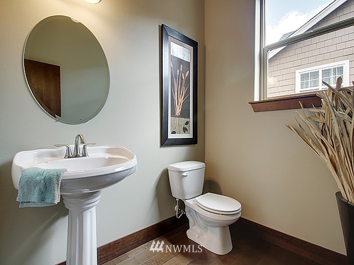 3906 Northeast 3rd Place Renton, WA 98056 - Photo 14 of 15 Gallery Image 14