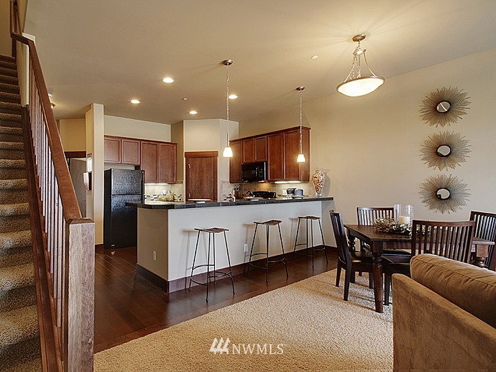 3906 Northeast 3rd Place Renton, WA 98056 - Photo 3 of 15 Gallery Image 3