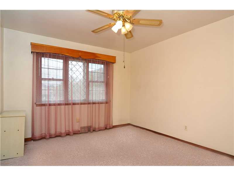 42 Coraopolis Road Coraopolis, PA 15108 - Photo 8 of 17 Master Bedroom. The first floor master is neutral and has a ceiling fan