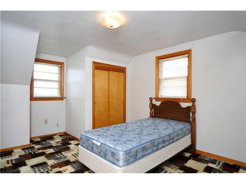 42 Coraopolis Road Coraopolis, PA 15108 - Photo 10 of 17 Bedroom. 3rd bedroom