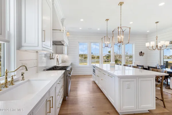 $2,950,000 | 561 Avocet Drive, Beaufort, NC 28516