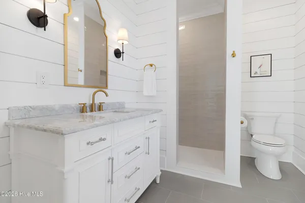 $2,950,000 | 561 Avocet Drive, Beaufort, NC 28516