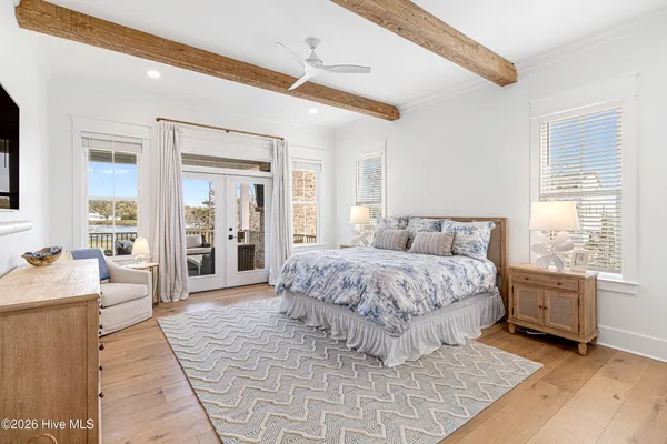 $2,950,000 | 561 Avocet Drive, Beaufort, NC 28516