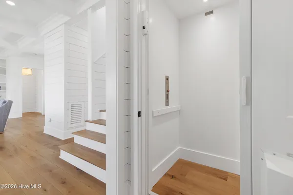 $2,950,000 | 561 Avocet Drive, Beaufort, NC 28516