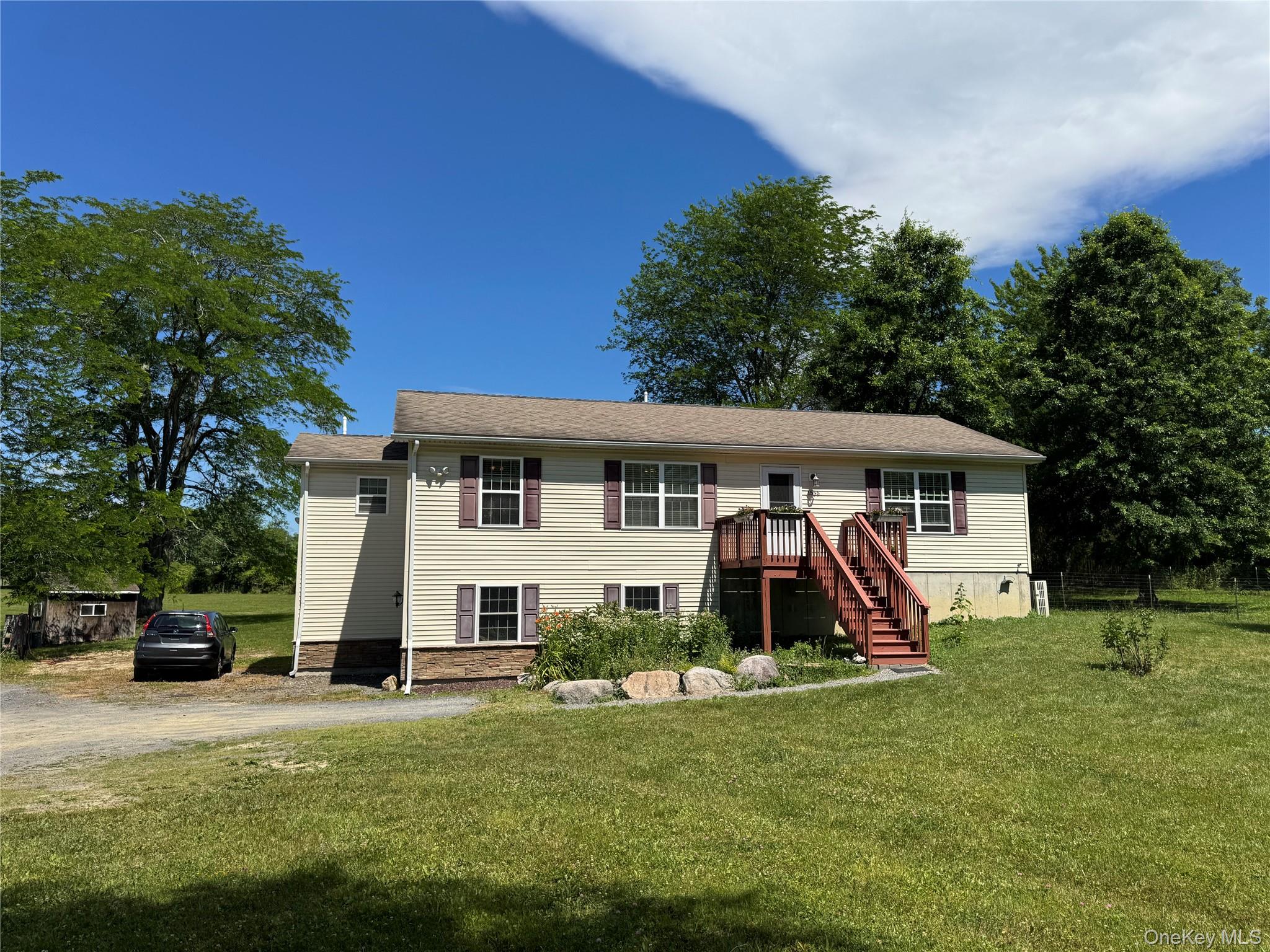 1556 Albany Post Road Wallkill, NY 12589 - Photo 21 of 28