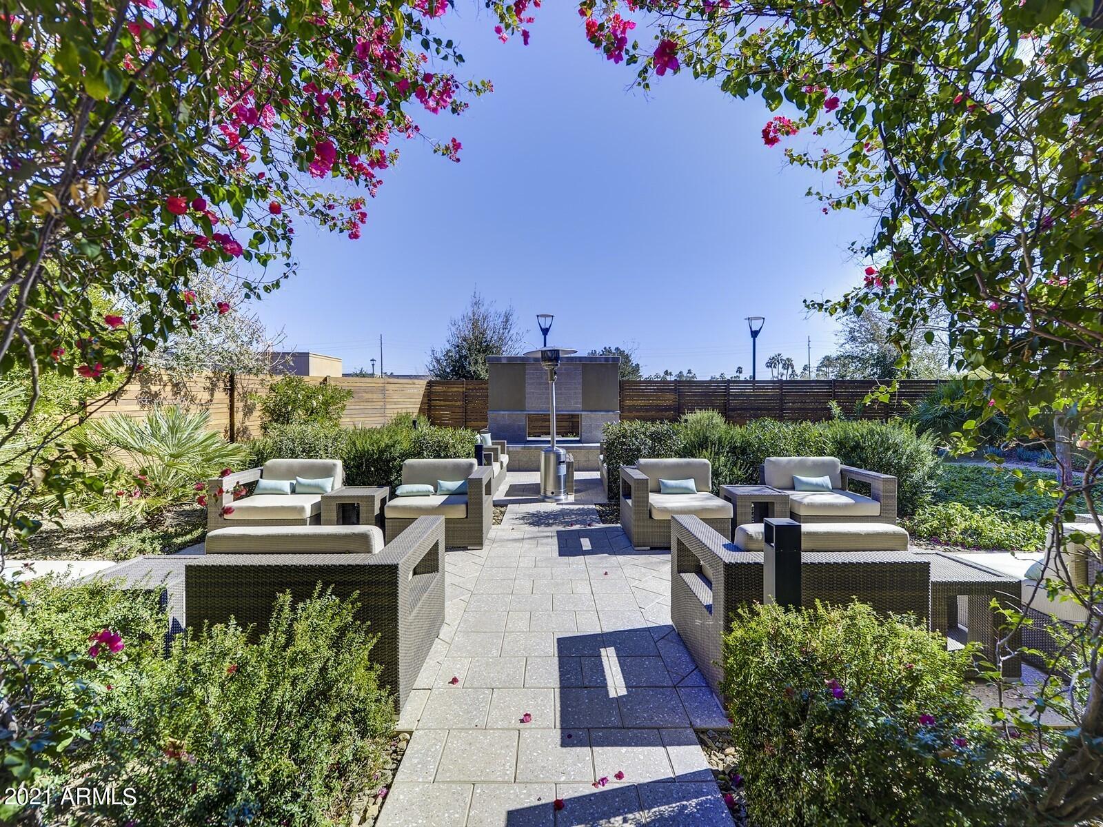 6166 North Scottsdale Road, Unit A2002 Paradise Valley, AZ 85253 - Photo 28 of 35 028_Area Courtyard II