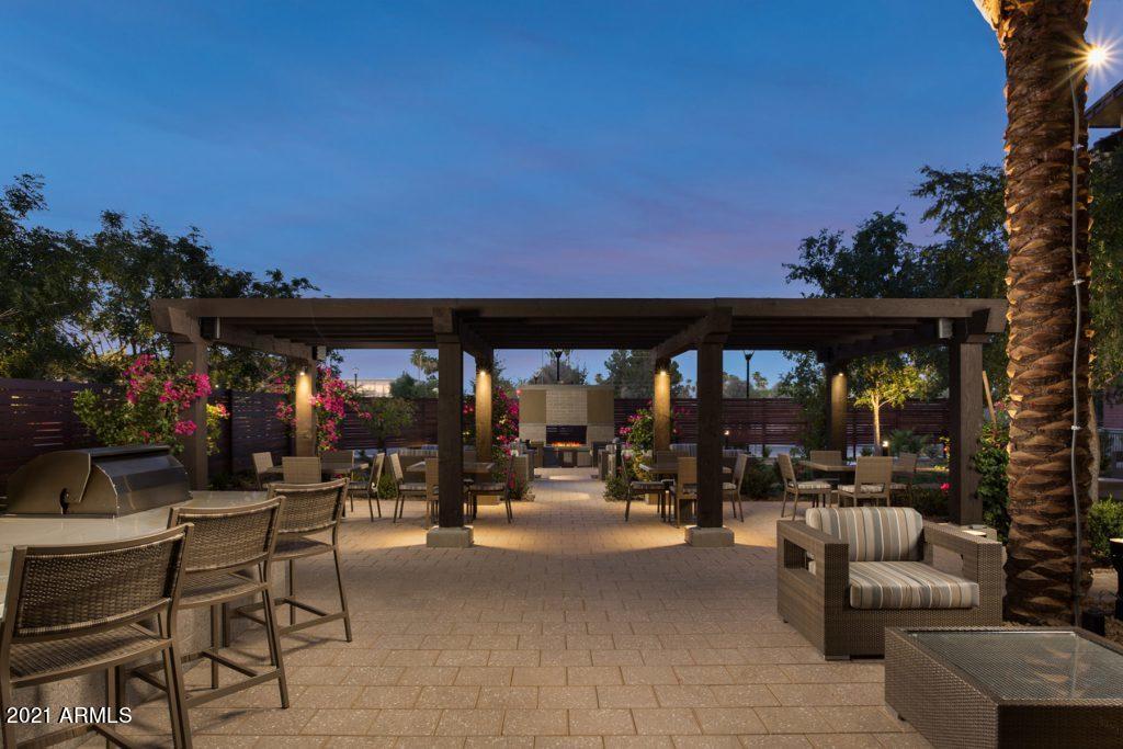 6166 North Scottsdale Road, Unit A2002 Paradise Valley, AZ 85253 - Photo 31 of 35 enclave-gallery-grounds-seating-1024x683