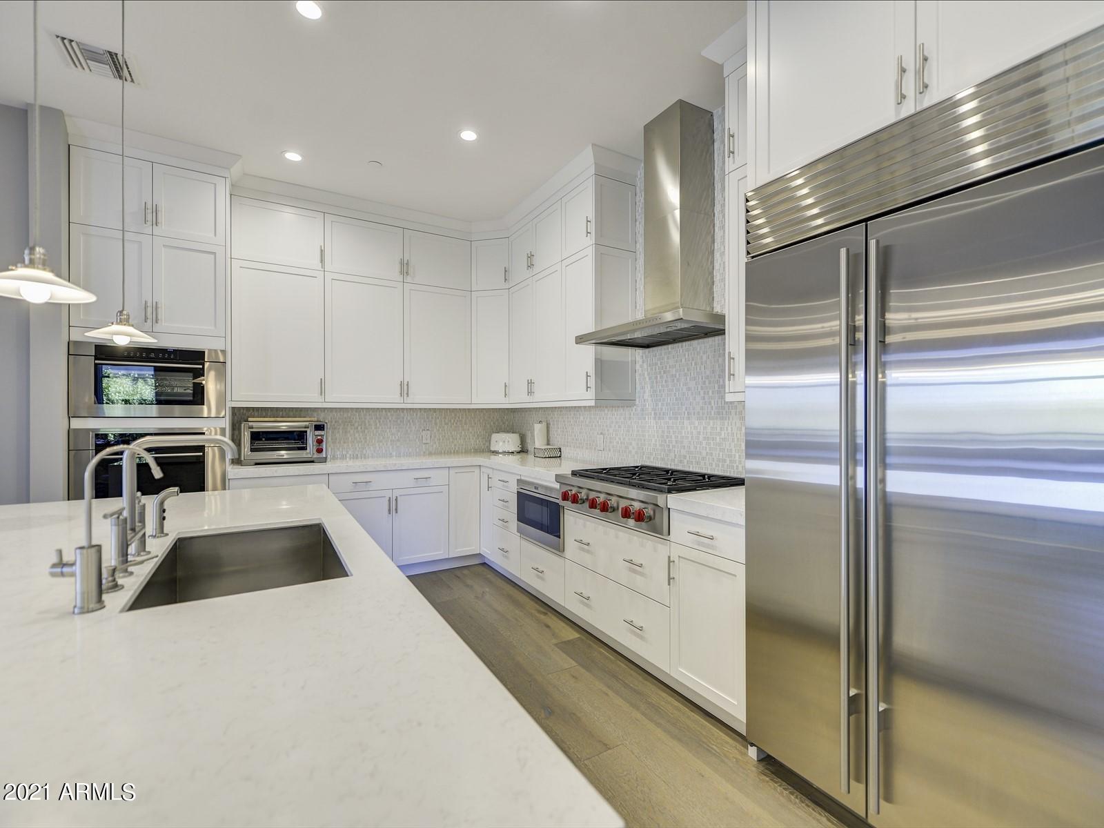 6166 North Scottsdale Road, Unit A2002 Paradise Valley, AZ 85253 - Photo 6 of 35 006_Kitchen Detail