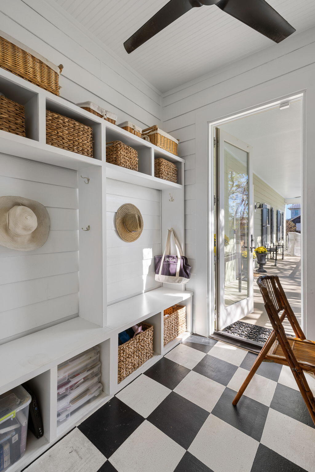 780 Post Oak Drive Mount Pleasant, SC 29464 - Photo 13 of 40 Mudroom