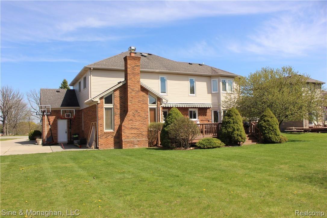 2162 North River Road St. Clair, MI 48079 - Photo 4 of 40 4.JPG