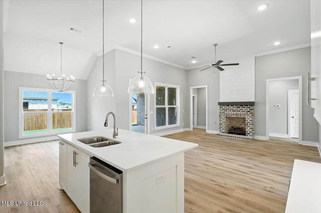 913 Brunswick Court Flowood, MS 39232 - Photo 11 of 35 11-913 Brunswick Ct