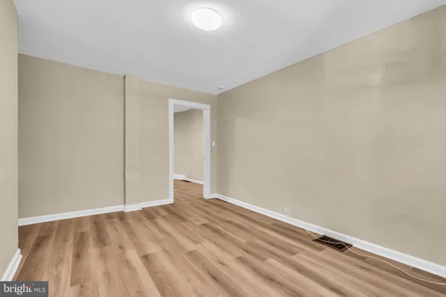 $2,200 | 17 East Federal Street, Burlington, NJ 08016