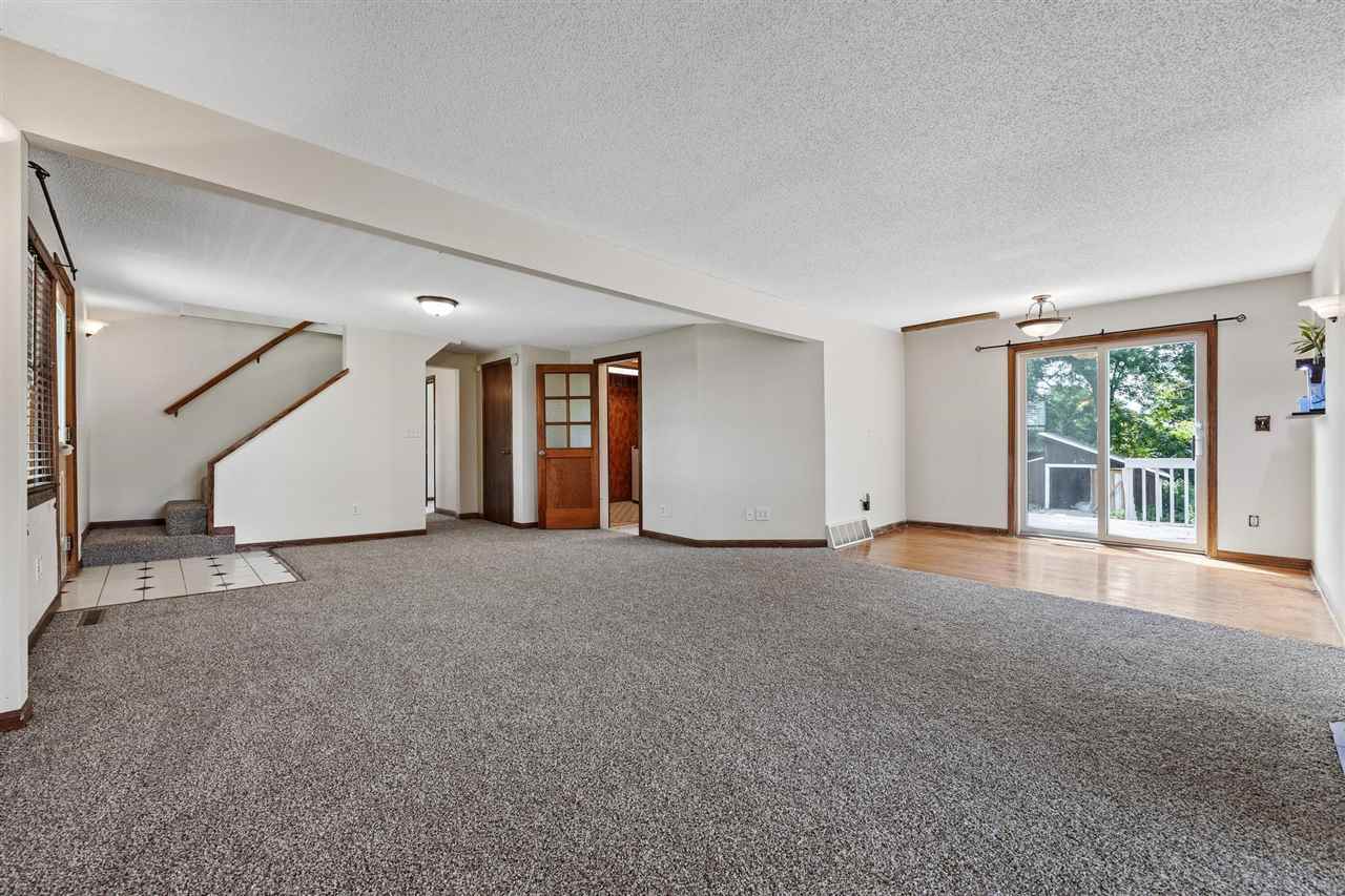 2665 Anchorage Road Northeast Solon, IA 52333 - Photo 5 of 32 Gallery Image 5