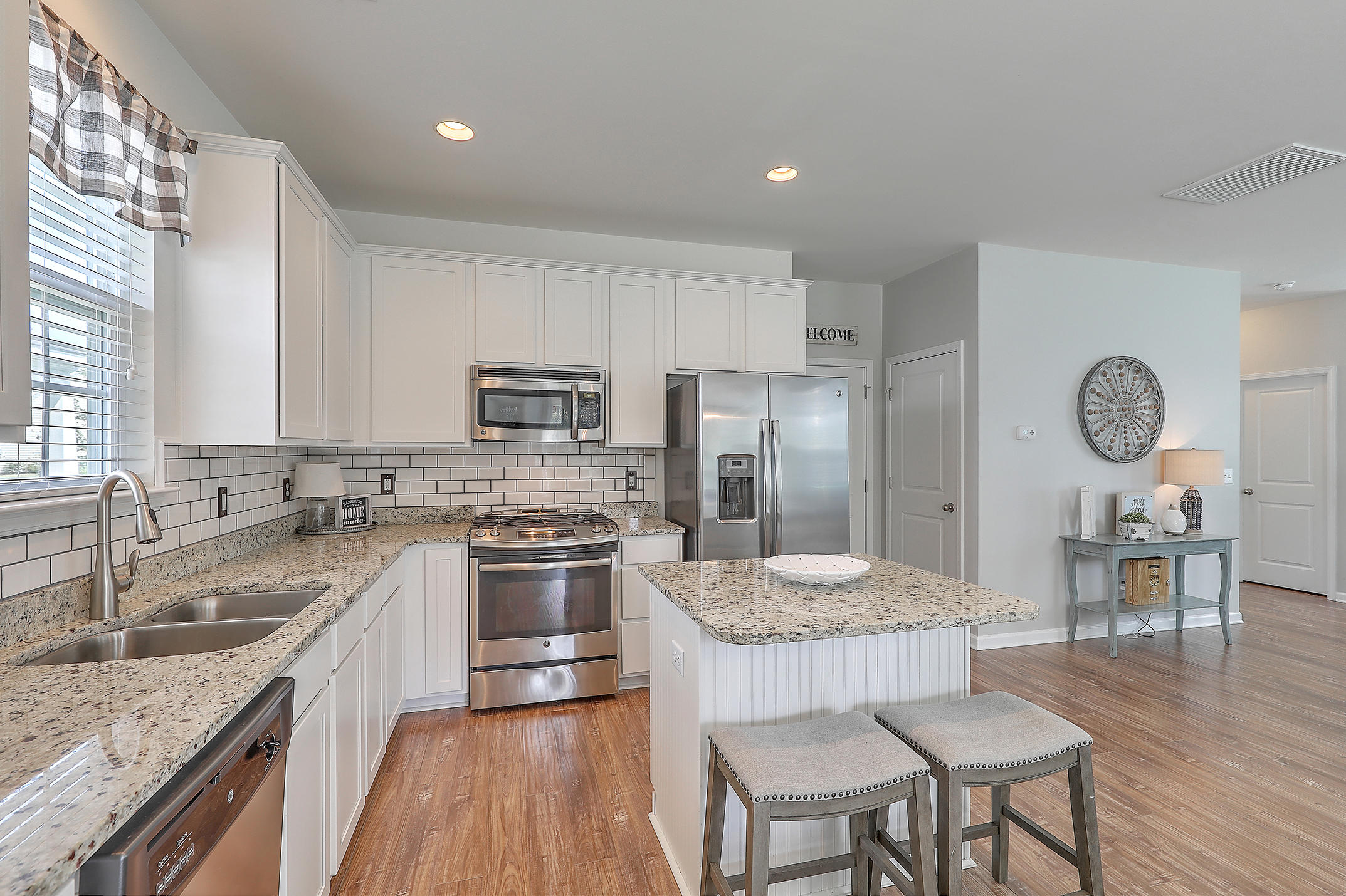 343 Spectrum Road Summerville, SC 29486 - Photo 13 of 36 13