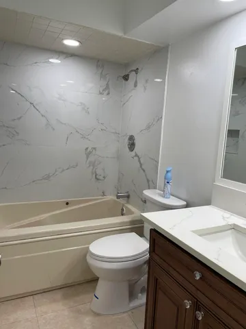 $2,000 | 608 Northwest 13th Street, Unit 260, Boca Raton, FL 33486