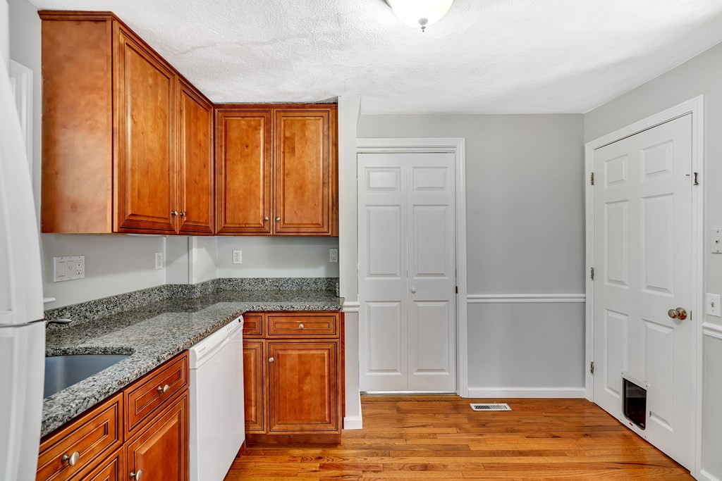 3 Maple Court, Unit 3 Maynard, MA 01754 - Photo 11 of 23 Gallery Image 11