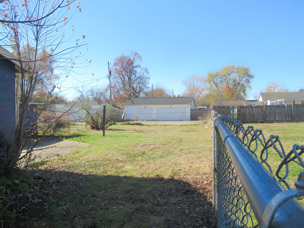 504 South Seminary Street Georgetown, IL 61846 - Photo 18 of 28 a view of a yard in front of house
