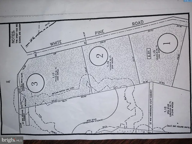 a black and white photo of a cabinet