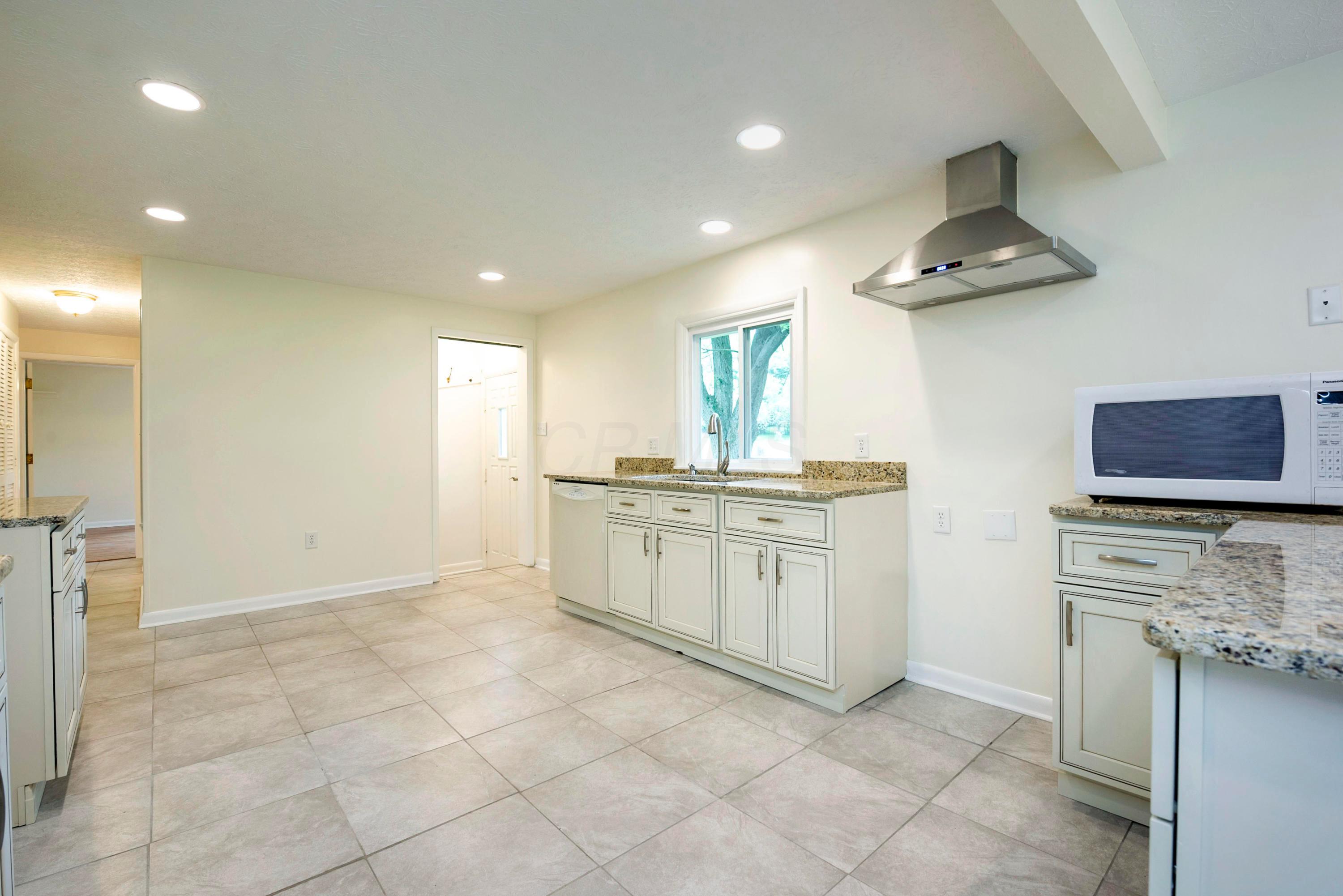 8235 Slough Road Northwest Carroll, OH 43112 - Photo 7 of 25