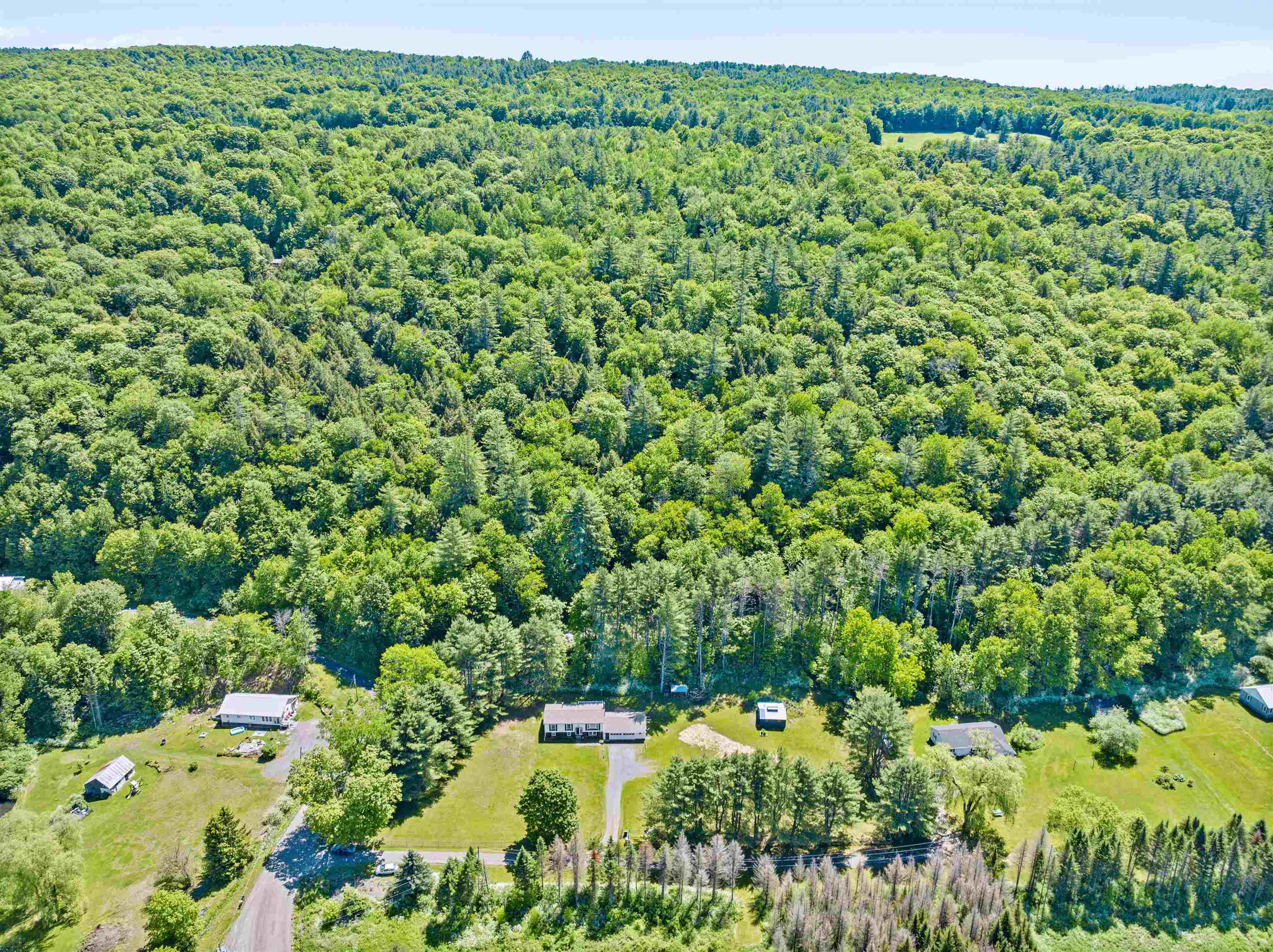 164 East Hill Road Brookfield, VT 05036 - Photo 3 of 34