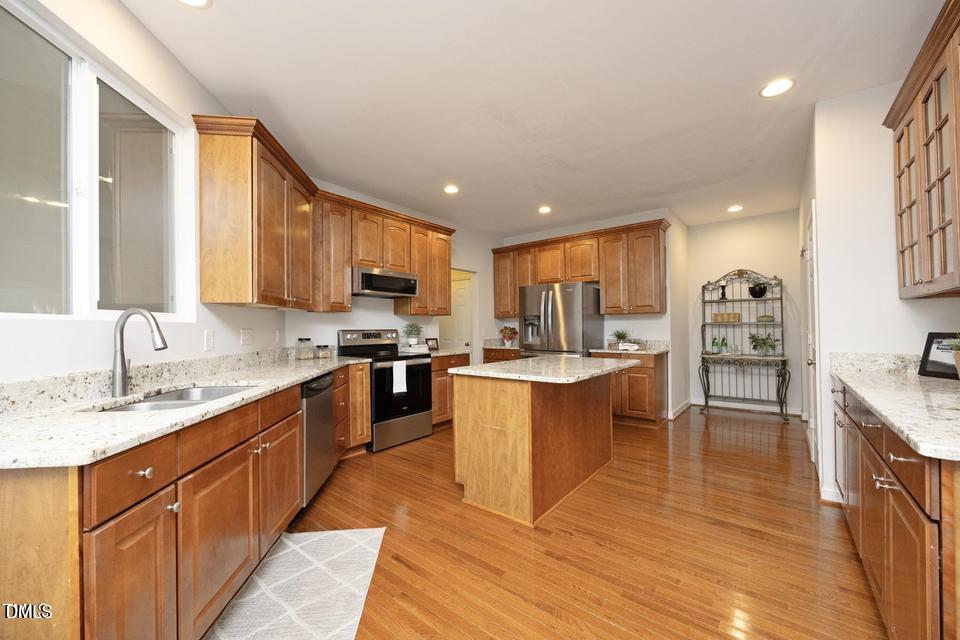 1432 Antiquity Avenue Raleigh, NC 27613 - Photo 11 of 38 20250718013739027740000000-o
