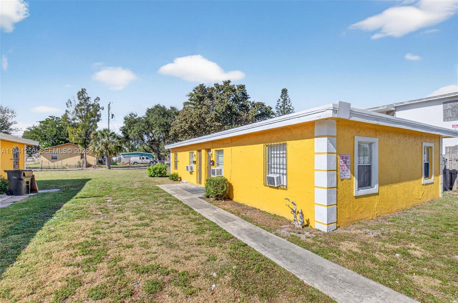 136 Southwest 8th Avenue Delray Beach, FL 33444 - Photo 3 of 22 Photo 3