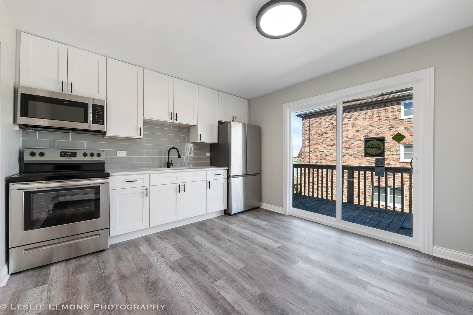 7653 Roberts Road, Unit 2W Bridgeview, IL 60455 - Photo 8 of 20 Gallery Image 8