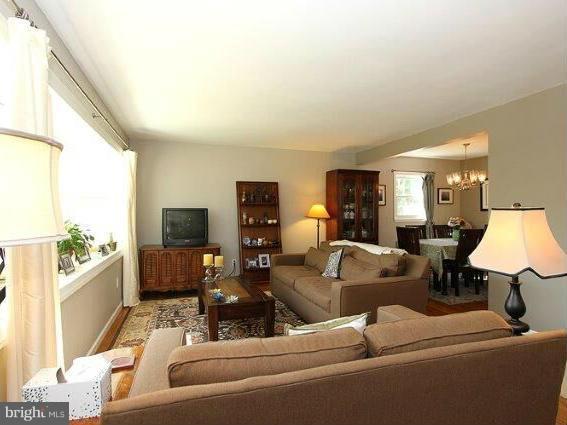 1718 Olney Road Falls Church, VA 22043 - Photo 26 of 27 Living Room