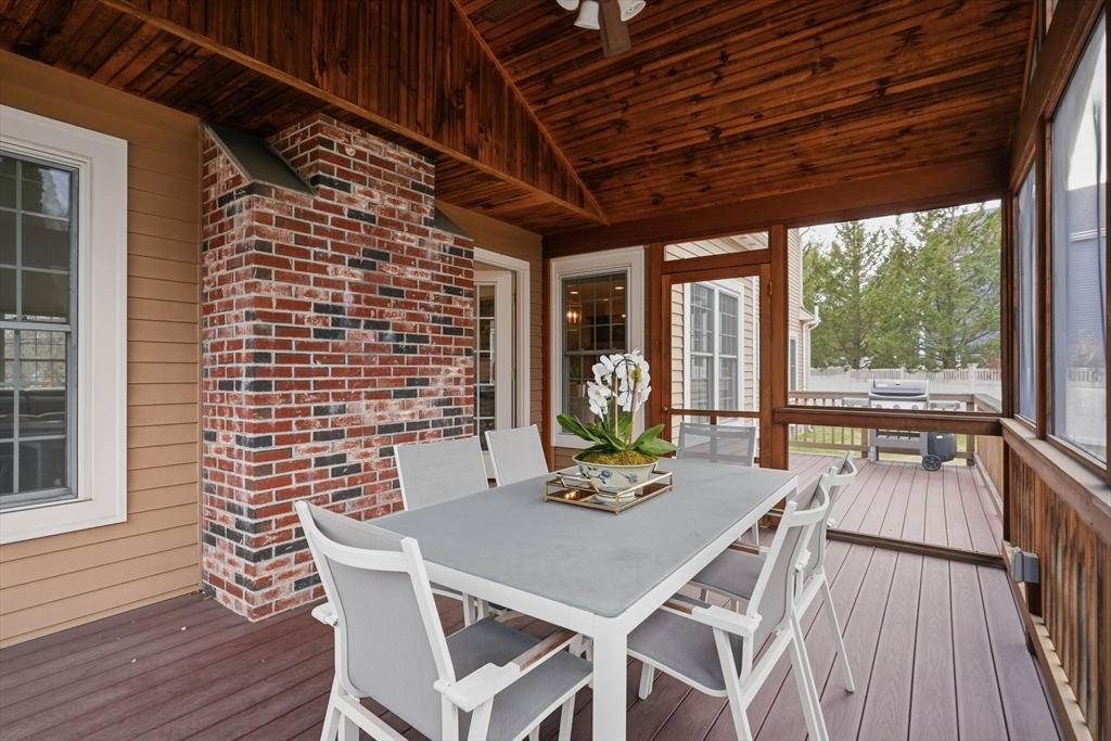259 Central Avenue Needham, MA 02494 - Photo 11 of 38