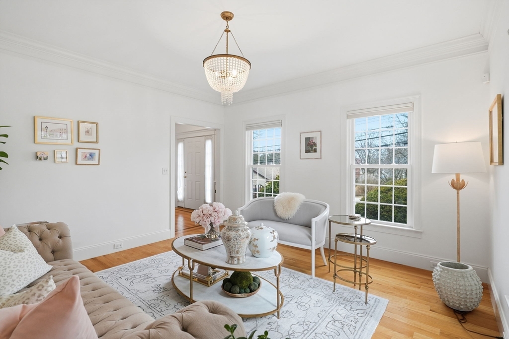 259 Central Avenue Needham, MA 02494 - Photo 13 of 38