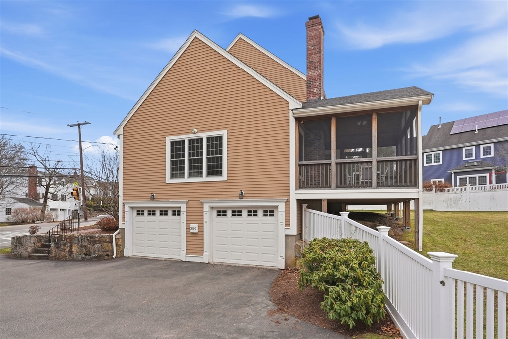 259 Central Avenue Needham, MA 02494 - Photo 27 of 38