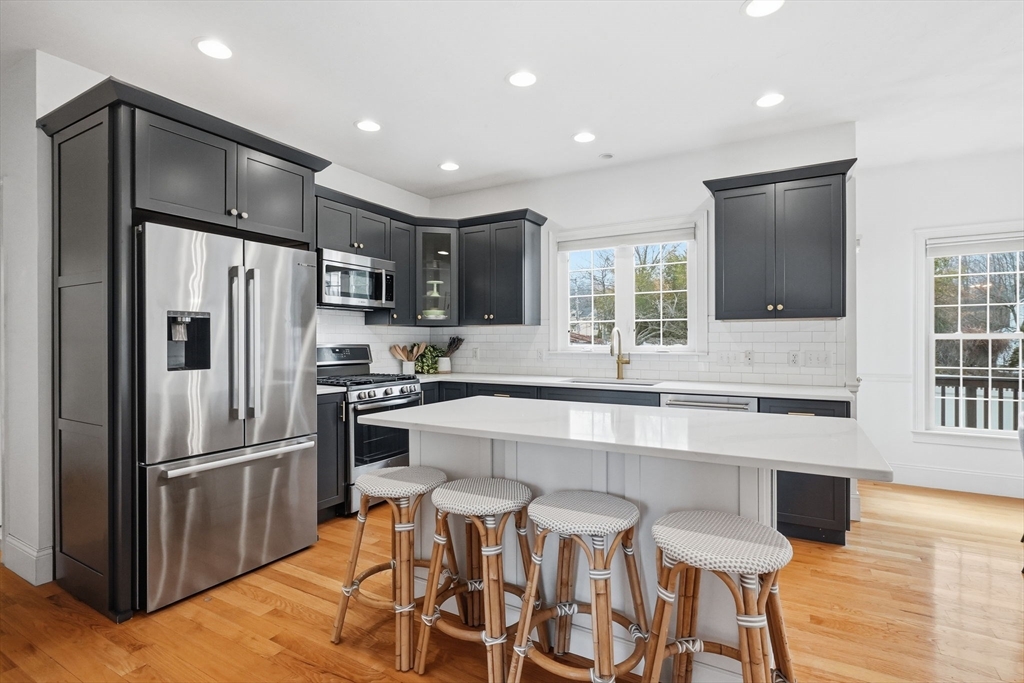 259 Central Avenue Needham, MA 02494 - Photo 8 of 38
