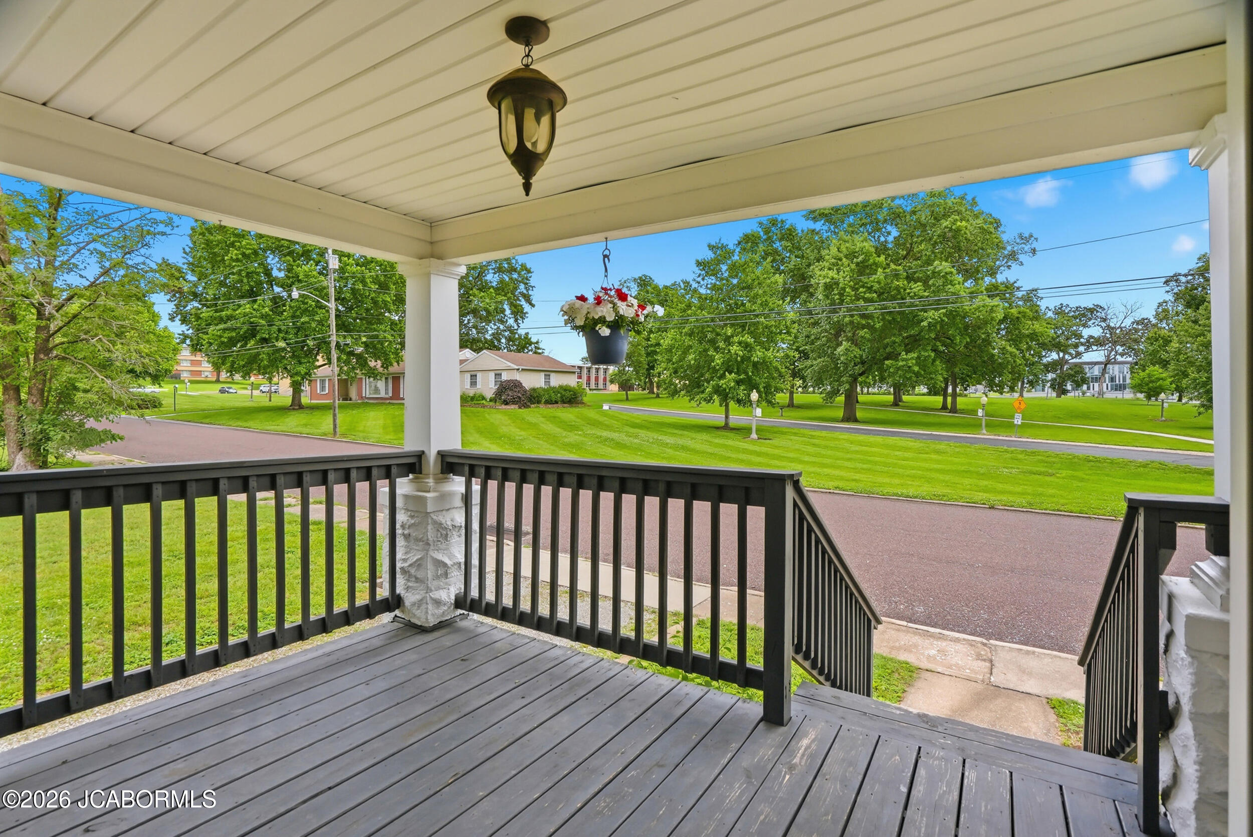 503 Vine Street Fulton, MO 65251 - Photo 4 of 44