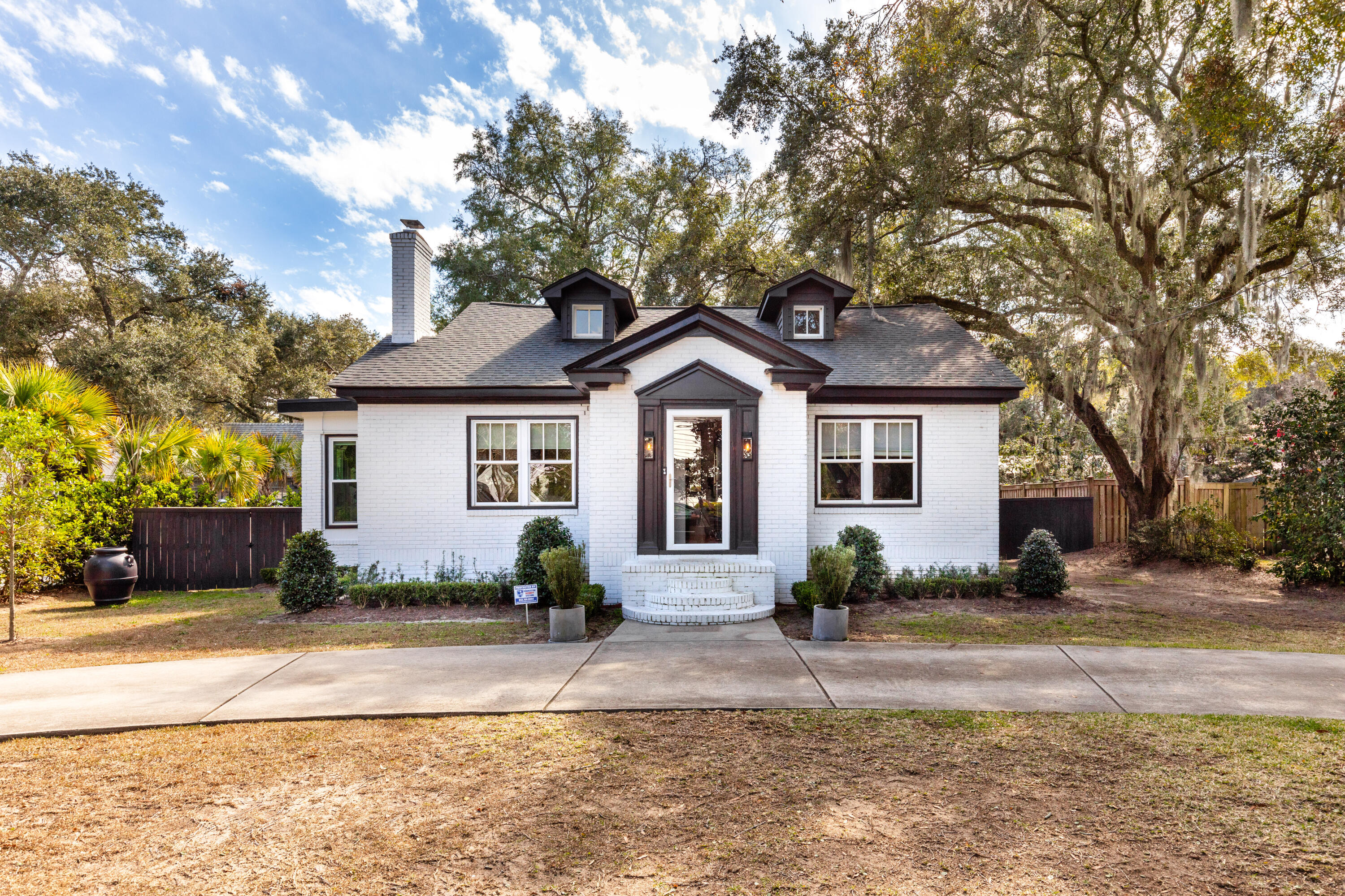 2157 Westrivers Road Charleston, SC 29412 - Photo 2 of 35 2157 Westrivers-3