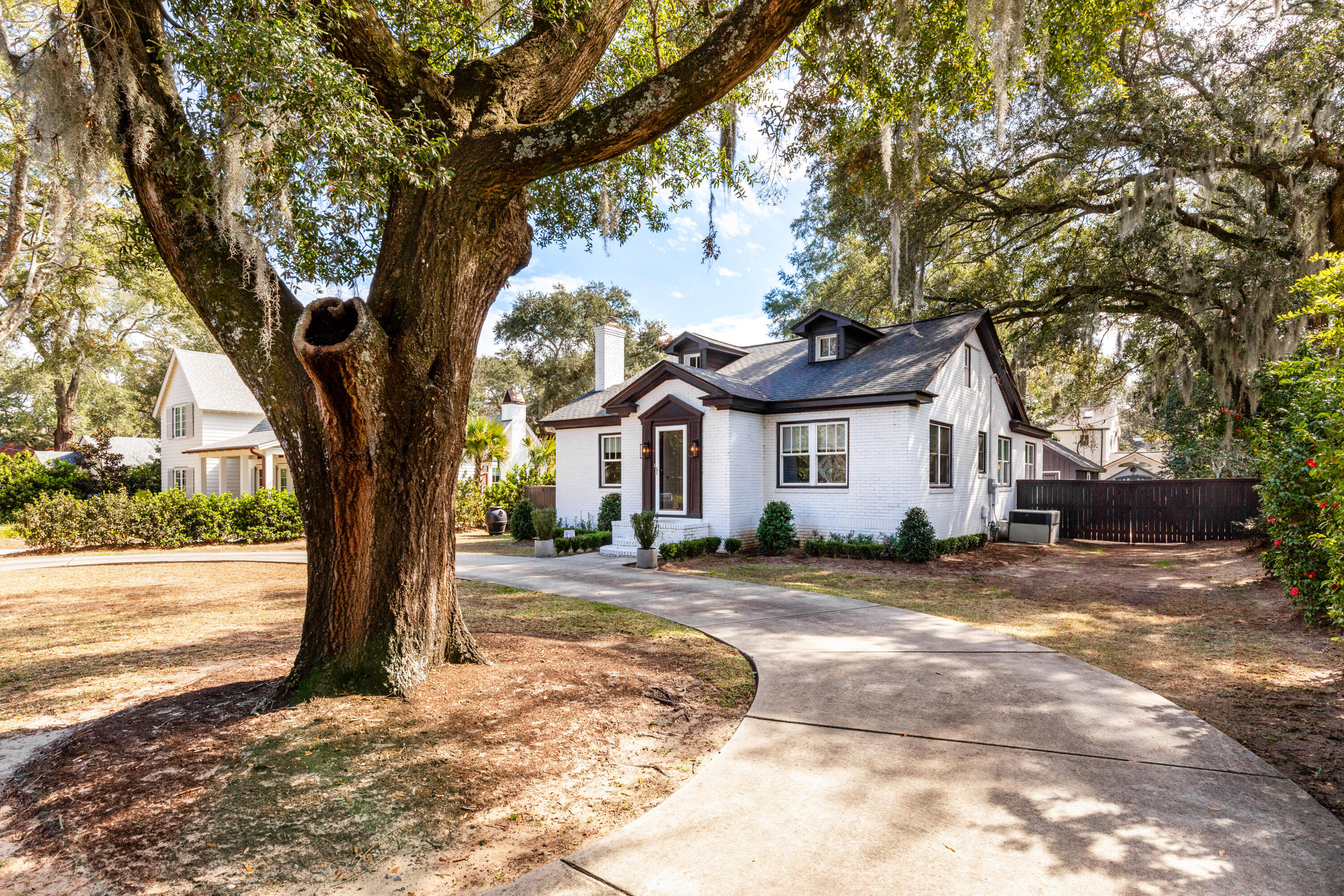 2157 Westrivers Road Charleston, SC 29412 - Photo 3 of 35 2157 Westrivers-1