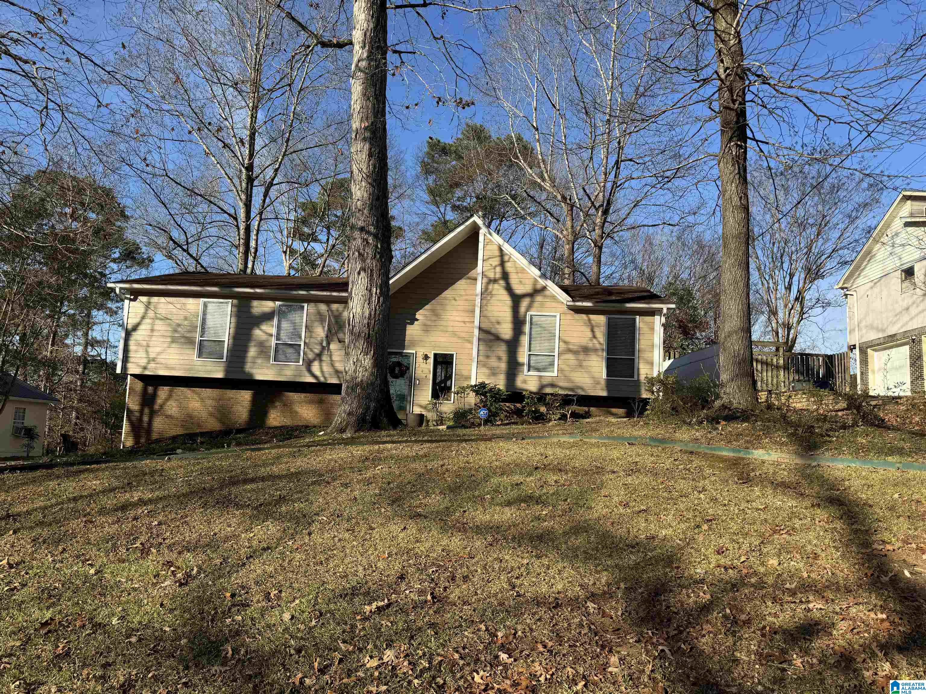 284 Stonebridge Road Birmingham, AL 35210 - Photo 2 of 26