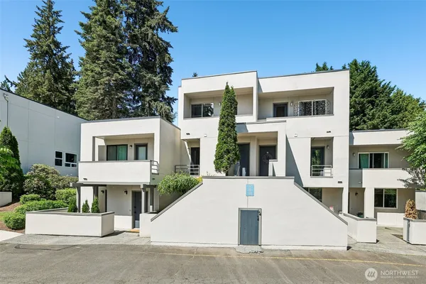 $459,000 | 17001 Inglewood Road Northeast, Unit N209, Kenmore, WA 98028