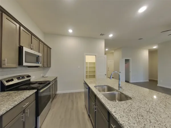 $2,999 | 2415 Cohorn Trail, Richmond, TX 77469