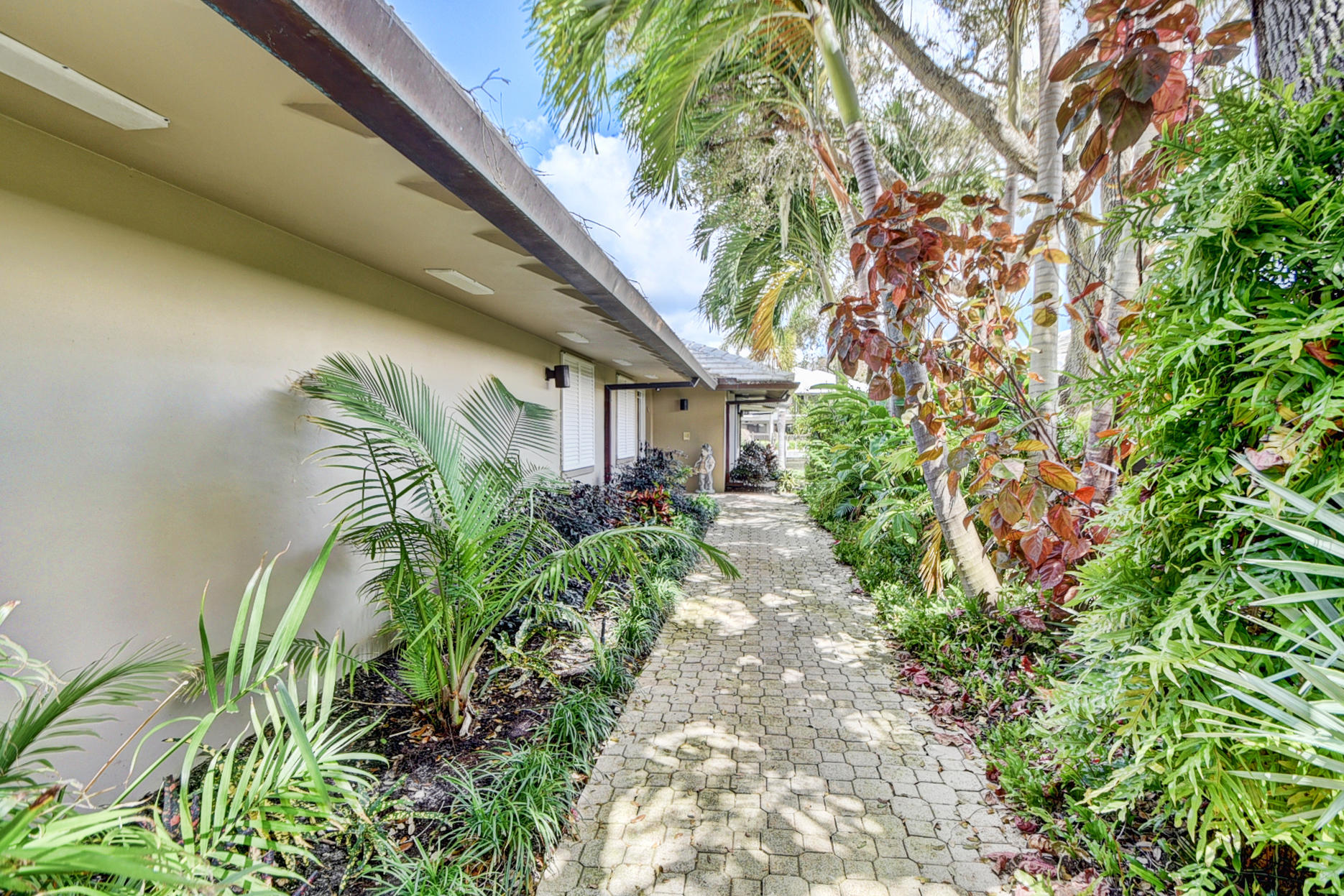 5264 Boca Marina Circle South Boca Raton, FL 33487 - Photo 3 of 45 DSC_1782_3_4_5_6