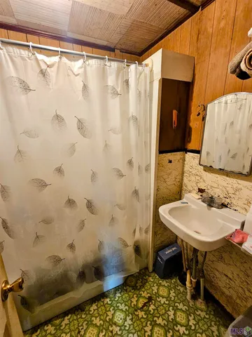 $130,000 | 5808 Highway 56, Chauvin, LA 70344