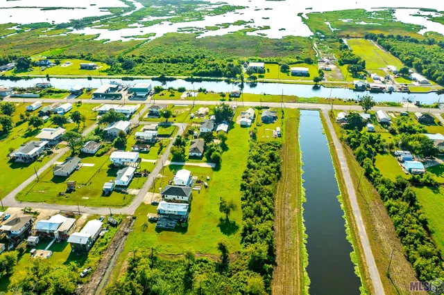 $130,000 | 5808 Highway 56, Chauvin, LA 70344