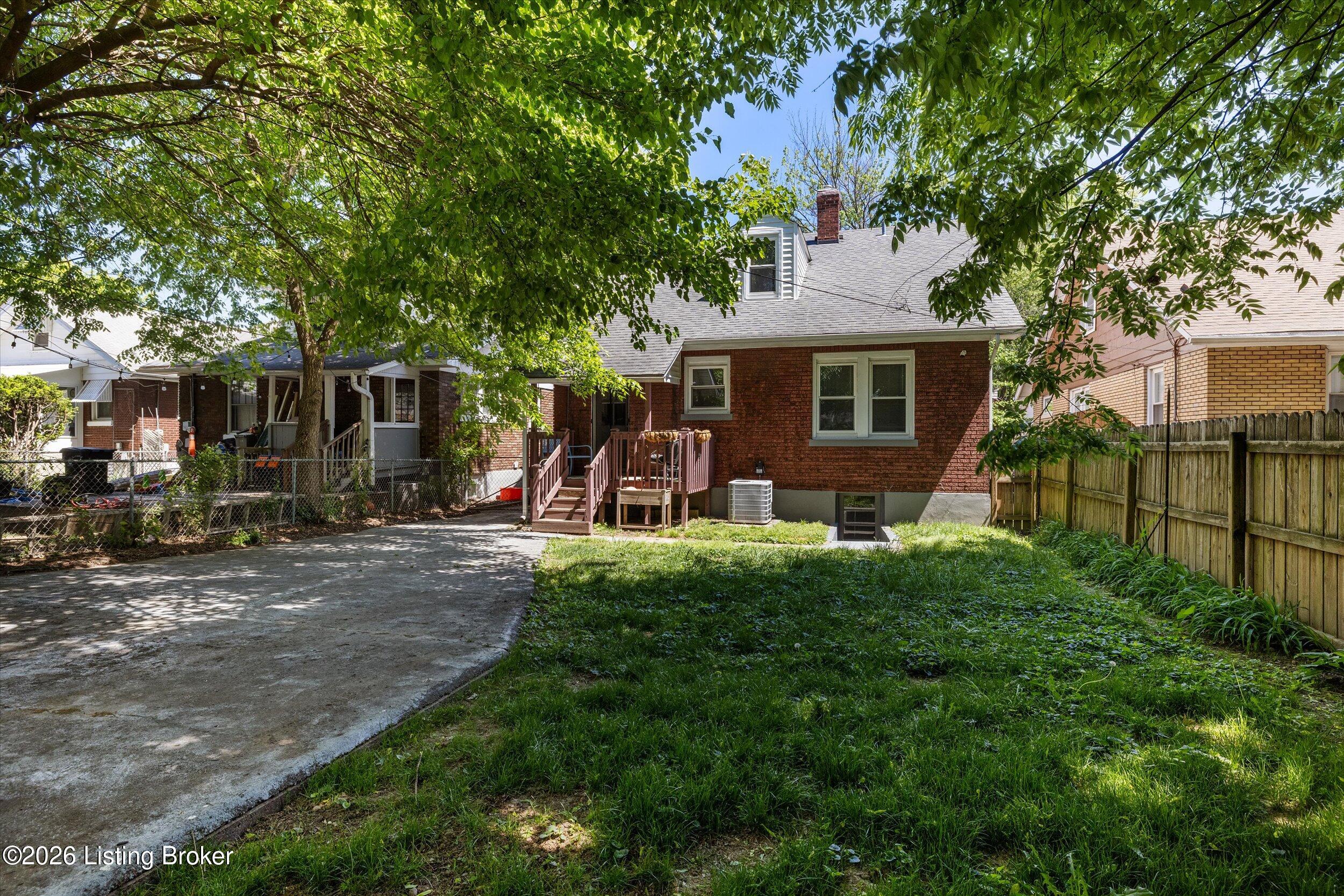 2422 Sherry Road Louisville, KY 40217 - Photo 50 of 58 58-3U8A3767